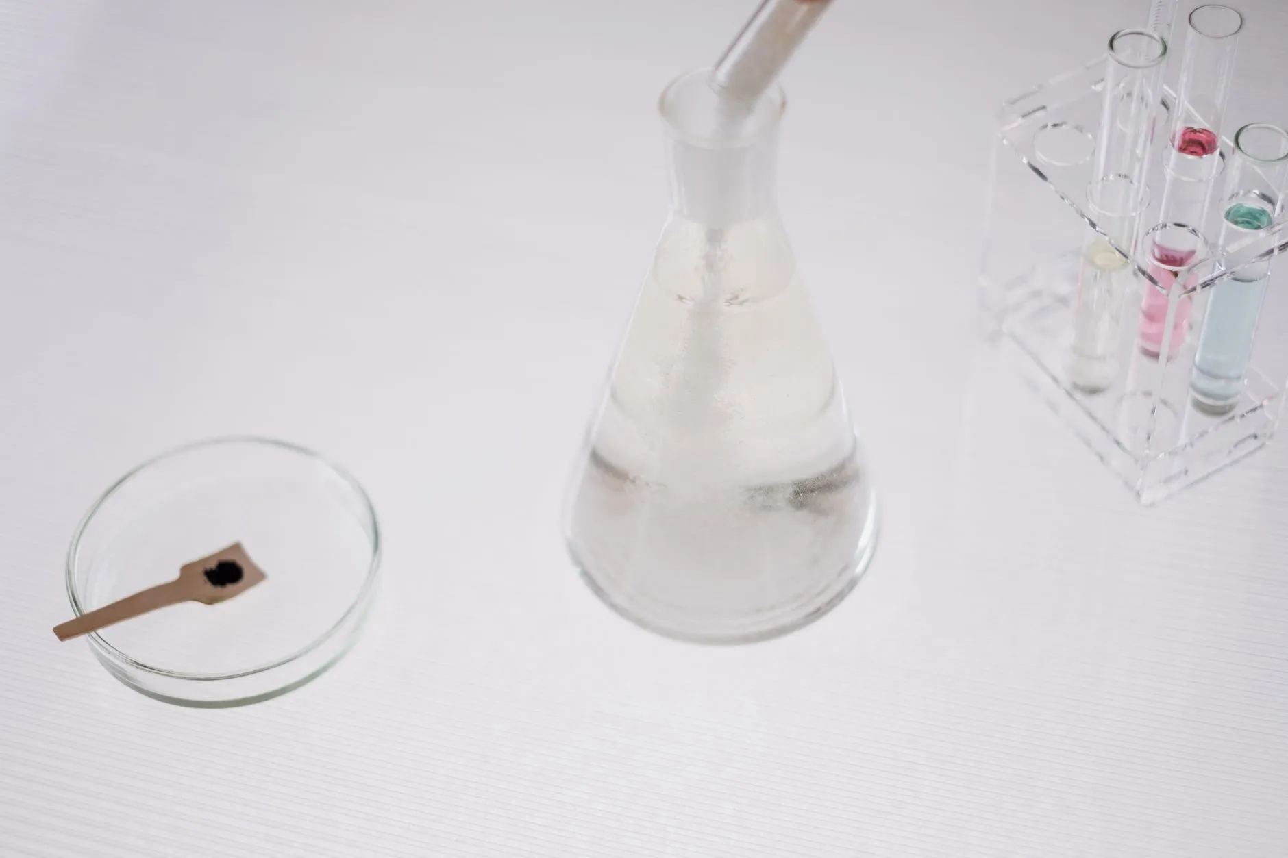 马口铁茶叶罐定制工艺解析：从选材到印刷的完整流程
